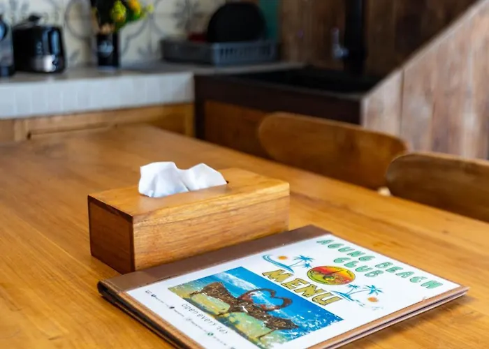 Koral 3 Bedrooms Beachfront Nusa Lembongan