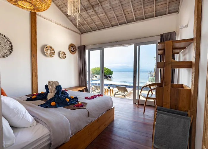 Koral 3 Bedrooms Beachfront Nusa Lembongan
