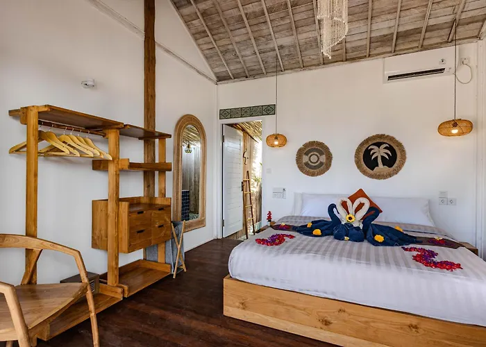 Koral 3 Bedrooms Beachfront *